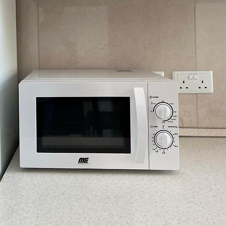 Room With Private Bathroom Слима Екстериор снимка